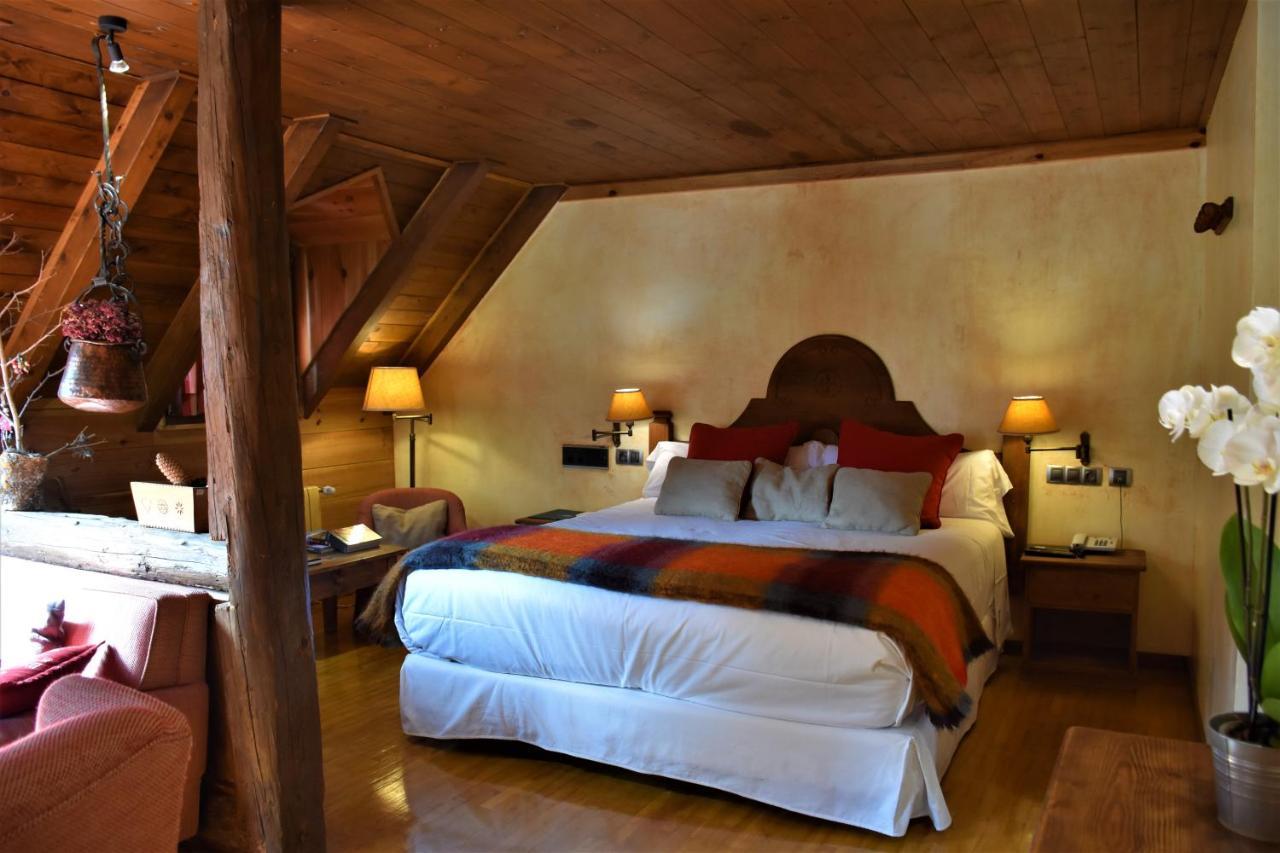 Hotel Val De Ruda Baqueira Beret Eksteriør billede